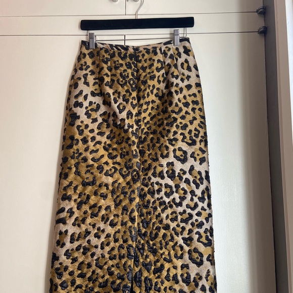 Dries Van Noten Leopard Print Top and Pencil Skirt Set - Picture 6 of 8